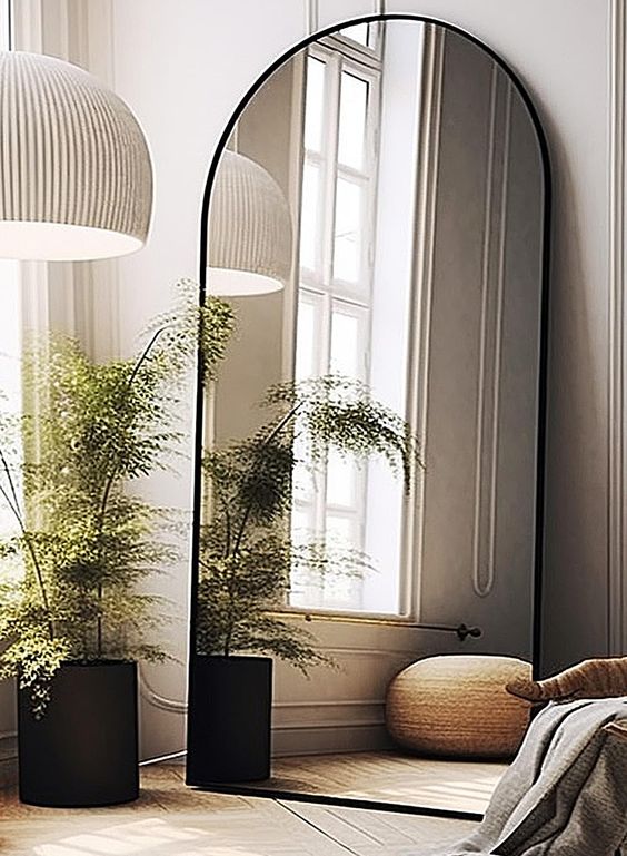 Pinterest Spiegel mit Ständer und Goldrahmen – SALE